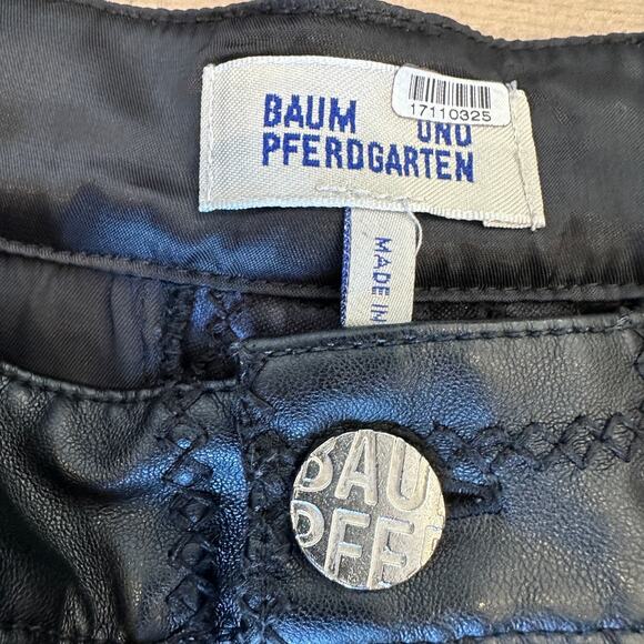 Baum und Pferdgarten Black Faux Leather Pants Size 8 Quilted Baggy Tapered $279 - Picture 13 of 14